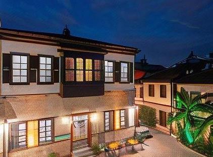 هتل سدرس تورنگار