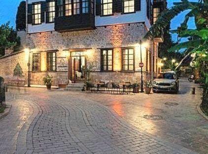 هتل سدرس تورنگار