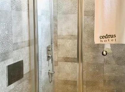هتل سدرس تورنگار