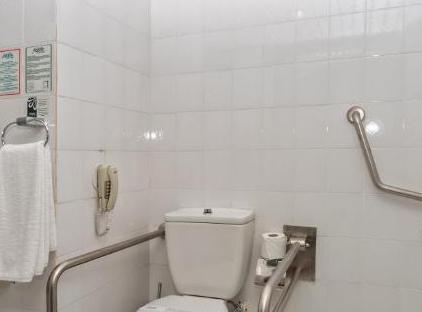 هتل آدونیس تورنگار