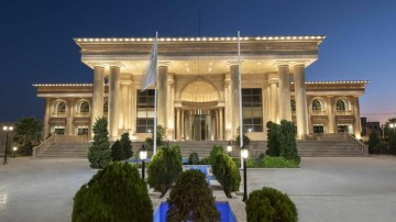 تور یزد هتل باغ سیب و ناراز قزوین