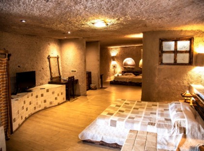 تور تبریز هتل صخره ای لاله کندوان تورنگار