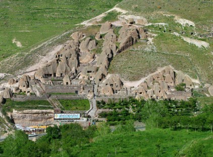 تور تبریز هتل صخره ای لاله کندوان تورنگار