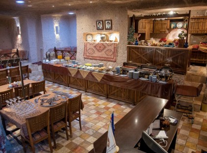 تور تبریز هتل صخره ای لاله کندوان تورنگار