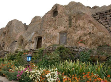 تور تبریز هتل صخره ای لاله کندوان تورنگار