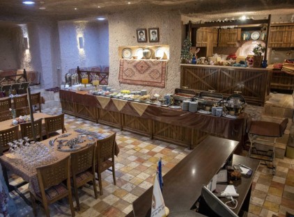 تور تبریز هتل صخره ای لاله کندوان تورنگار