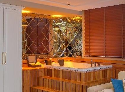 سوئیت‌های الیزیوم گرین تورنگار