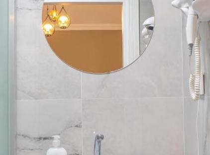 Gueden-Pearl تورنگار