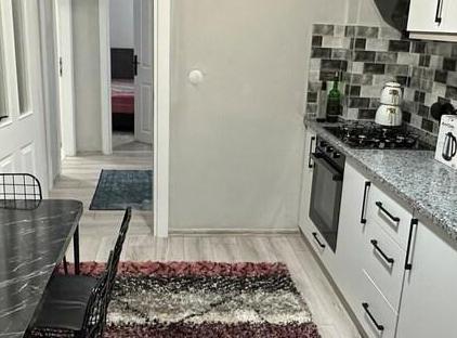 آپارتمان 3+1 نزدیک ساحل کنیآلتى تورنگار