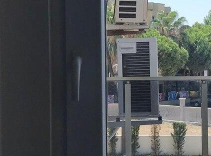 آپارتمان لوکس با استخر در مجموعه مسکونی مرکز بلک تورنگار