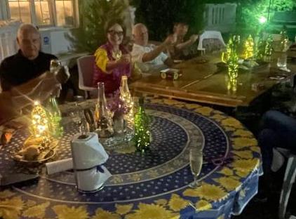 رزیدنس بلکا گلف دلوکس آپارتمان کنار استخر تورنگار