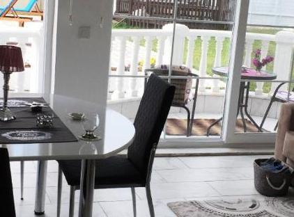 Belka Golf Residence  Exclusive Apt. Poolside تورنگار