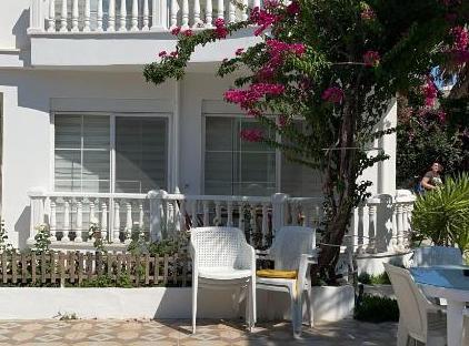 Belka Golf Residence  Exclusive Apt. Poolside تورنگار