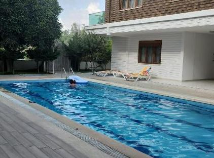 خانه‌های نسیم لارا تورنگار