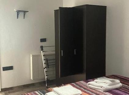 آپارتمان شماره ۱۰ ۳+۱ تورنگار