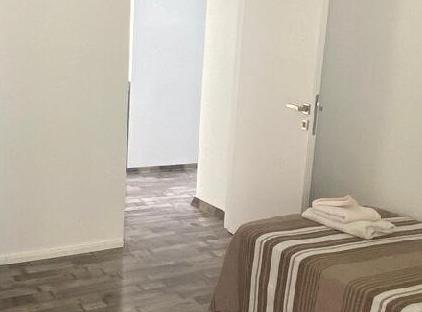 آپارتمان شماره ۱۰ ۳+۱ تورنگار