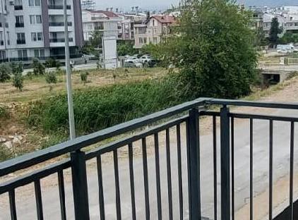 آپارتمان شماره ۲+۱ تورنگار