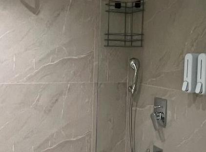 ویلای ۵ خوابه با استخر و سونا تورنگار