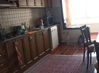 اقامتگاه در مجموعه‌ای زیبا نزدیک به دریا تورنگار