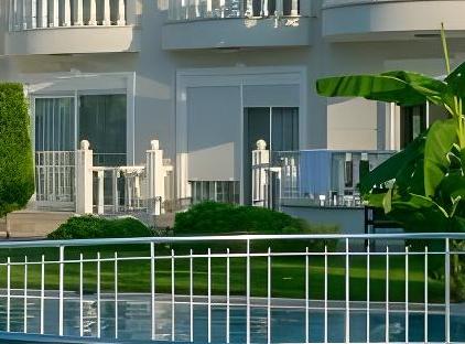 BlueHomes (B4) تورنگار