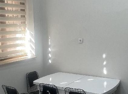 خانه تاریخی بزرگ واقع در مرکز شهر تورنگار