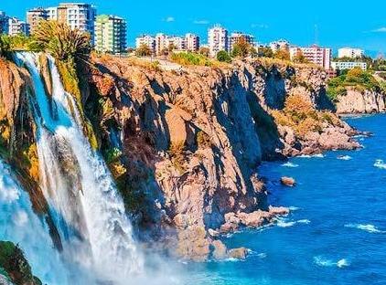 خانه بزرگ مرکزی، ۵ دقیقه پیاده‌روی تا شهر قدیمی تورنگار