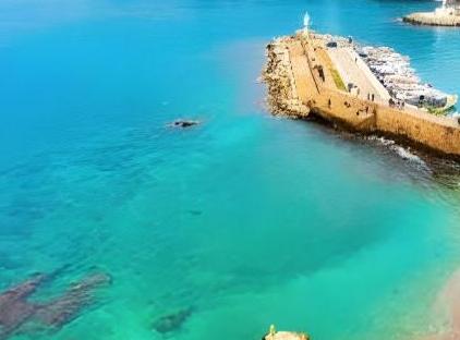 خانه بزرگ مرکزی، ۵ دقیقه پیاده‌روی تا شهر قدیمی تورنگار