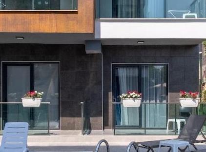سوئیت گاردن سیلنس B15 2+1 طبقه ۴ تورنگار