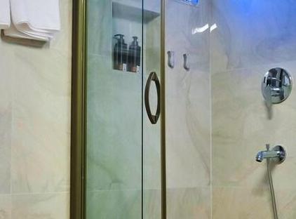 سوئیت 1+1 با استخر جدید نزدیک ساحل کونیاآلتى تورنگار