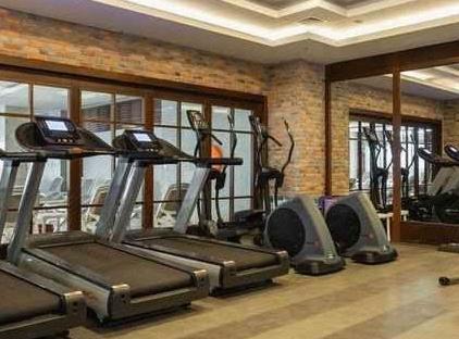 هتل اورنج کانتی بلک تورنگار