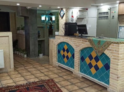 هتل سنتی پنج دری شیراز تورنگار