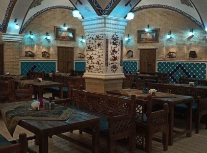 تور شیراز هتل سنتی پنج دری تورنگار