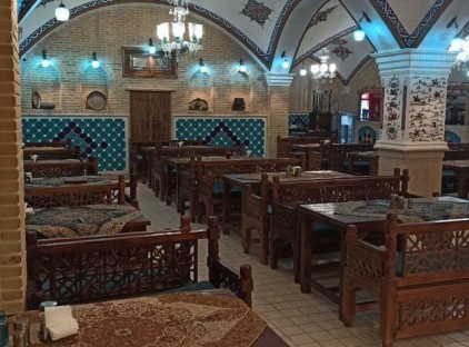 تور شیراز هتل سنتی پنج دری تورنگار