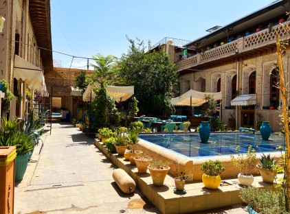 تور شیراز هتل سنتی نیایش تورنگار