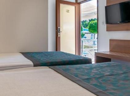 Armas Beach Hotel تورنگار