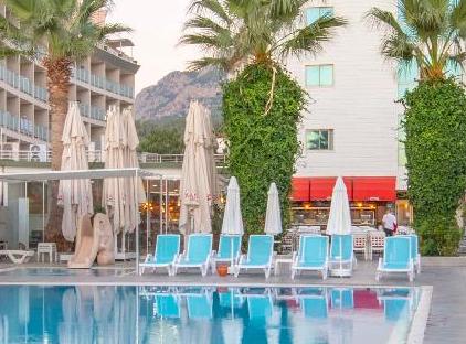 Armas Beach Hotel تورنگار
