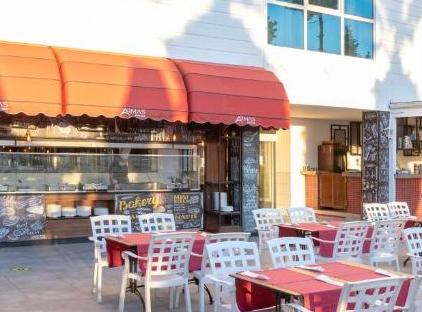 Armas Beach Hotel تورنگار