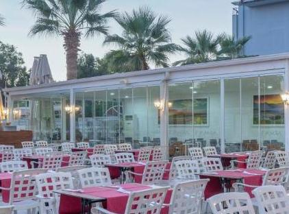 Armas Beach Hotel تورنگار