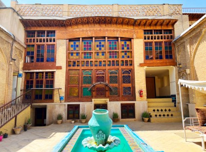تور شیراز هتل سنتی نیایش تورنگار