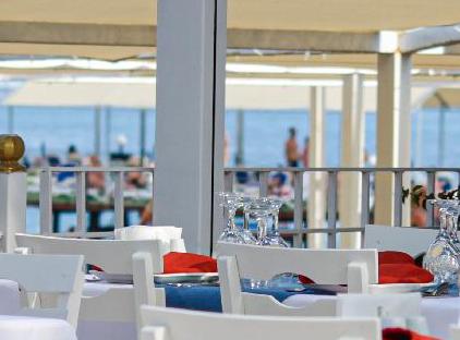 Catamaran Quality Times تورنگار