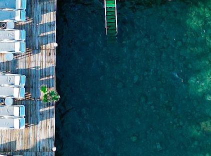 Catamaran Quality Times تورنگار