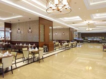 Amara Premier Palace Hotel تورنگار