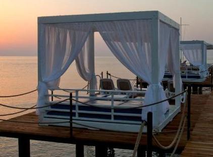 Amara Premier Palace Hotel تورنگار