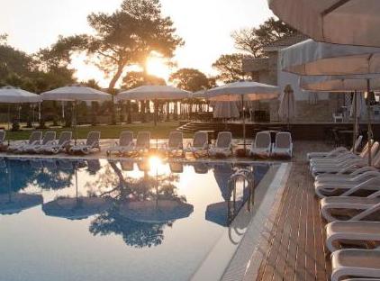 Amara Premier Palace Hotel تورنگار