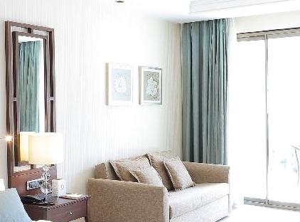 Amara Premier Palace Hotel تورنگار