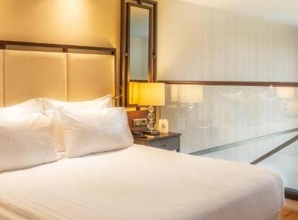 Amara Premier Palace Hotel تورنگار
