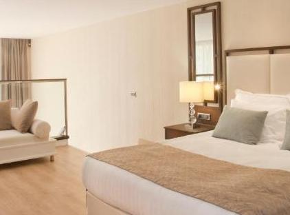 Amara Premier Palace Hotel تورنگار