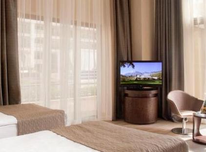 Amara Premier Palace Hotel تورنگار