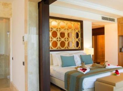 Amara Premier Palace Hotel تورنگار