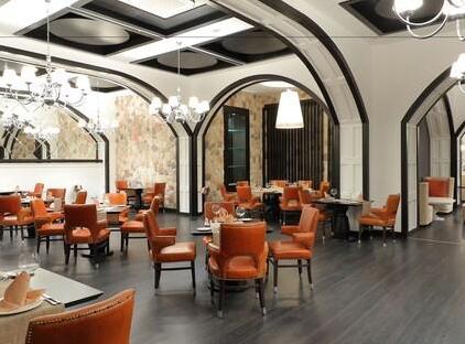 Amara Premier Palace Hotel تورنگار
